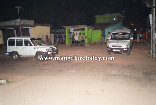 Gang barges into house at Suratkal 1